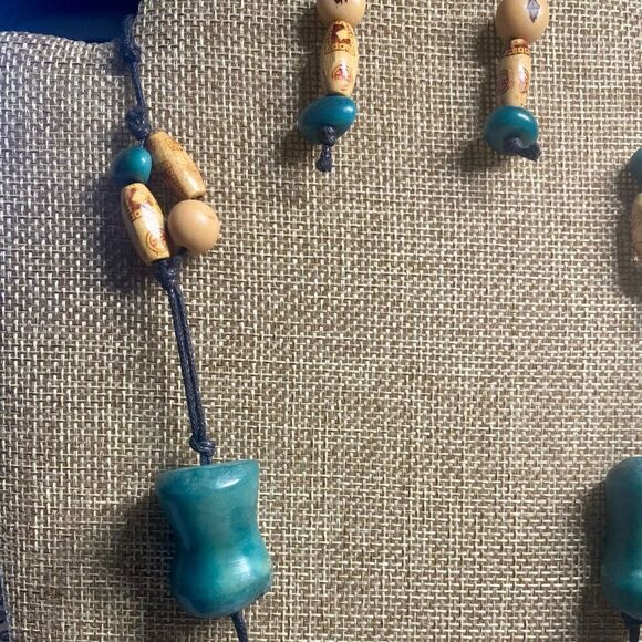 Vintage Ethnic Handcrafted Necklace & Earrings - Picture 4 of 4